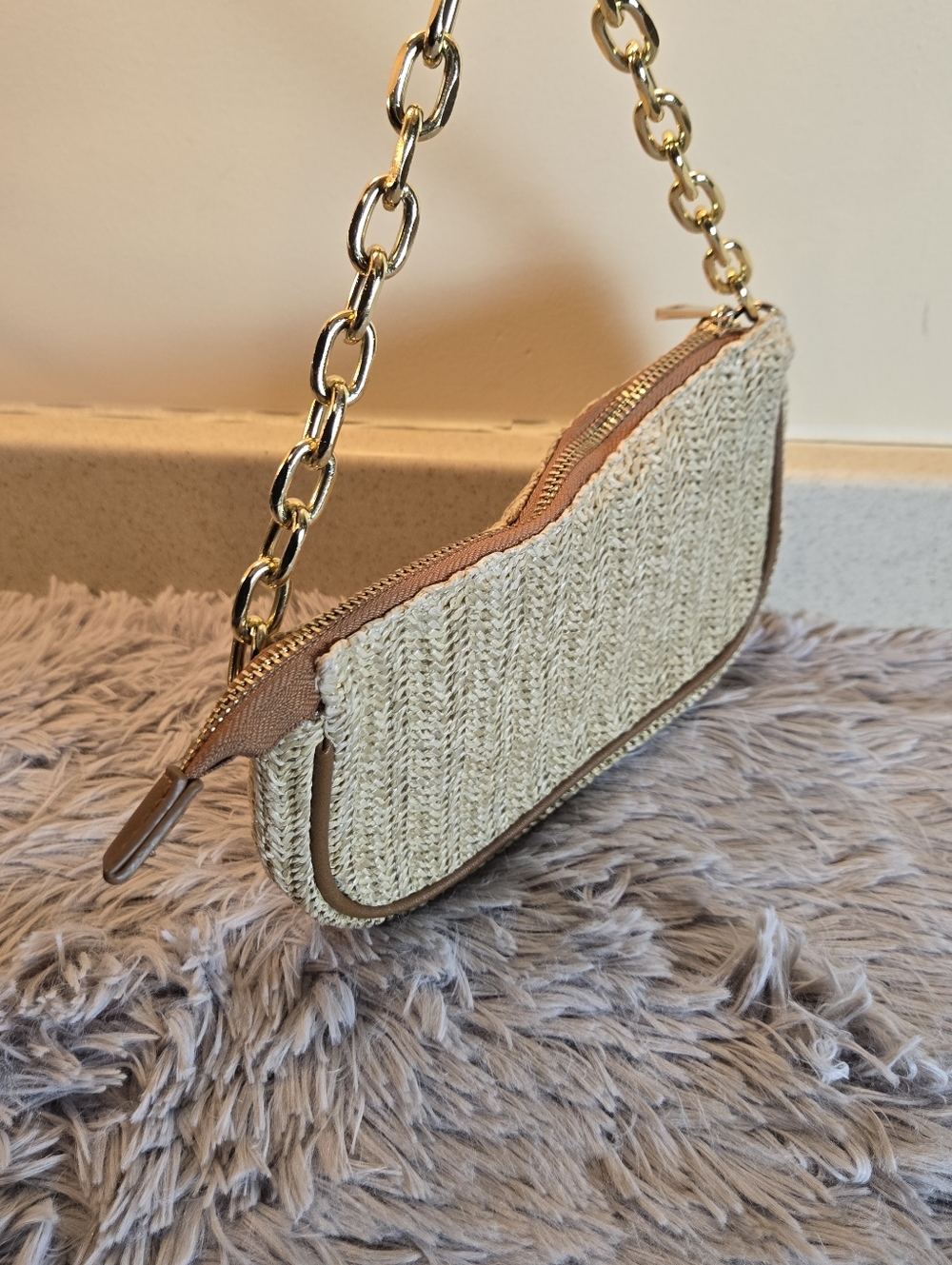 Grossi Woven Straw Bag with Gold Chain Handle - Picture 11 of 13
